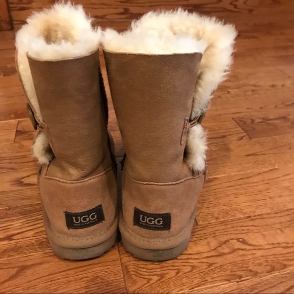 😍PRICE DROP!!!😍 UGG Bailey Button Boot Sz 8 - Picture 4 of 7